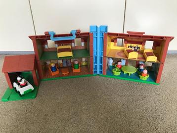 Fisher Price huis beschikbaar voor biedingen