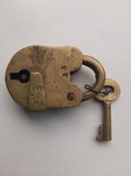 KOPER hangslot met sleutel 125 gram, Antiek en Kunst, Antiek | Gereedschap en Instrumenten, Ophalen of Verzenden
