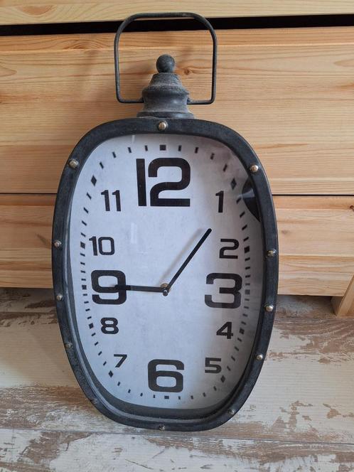 Industriele klok, Huis en Inrichting, Woonaccessoires | Klokken, Zo goed als nieuw, Wandklok, Analoog, Ophalen