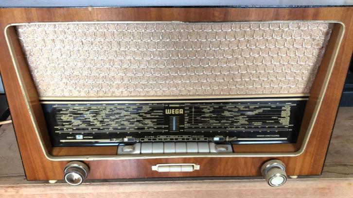 vele  oude buizenradio,s, Antiek en Kunst, Antiek | Tv's en Audio, Ophalen of Verzenden