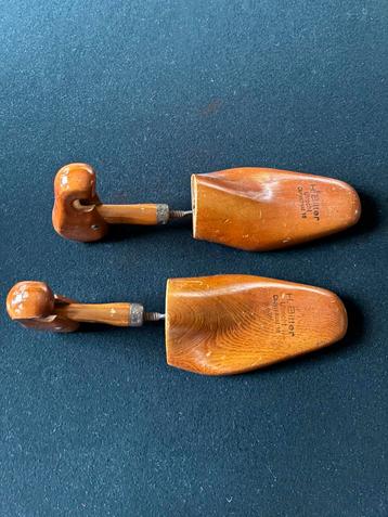 Vintage schoenspanners van Bitter, Choorstraat beschikbaar voor biedingen