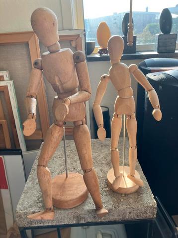 Twee Ledenpoppen in Goede Staat beschikbaar voor biedingen