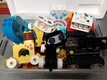 BAK VOL LEGO DUPLO in GOEDE STAAT voor 20 EURO  beschikbaar voor biedingen