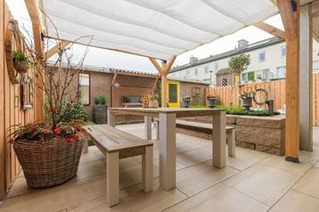 Kwalitatieve bestrating bij VDV Hout & Tuinbouw in Almelo beschikbaar voor biedingen