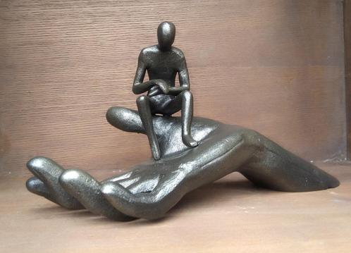 Design sculptuur hand met denkende man, Antiek en Kunst, Kunst | Designobjecten, Ophalen of Verzenden