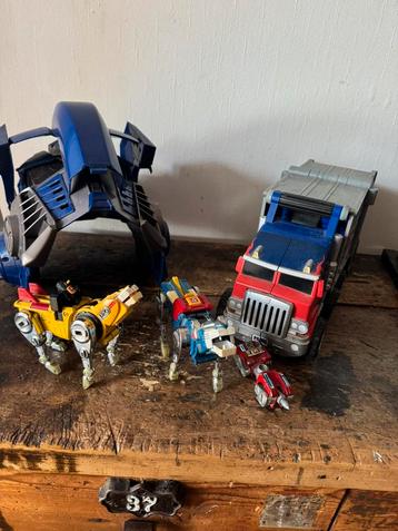 5 vintage Transformers 3 kleine en 2 grote oa helm beschikbaar voor biedingen