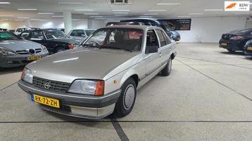 Opel Rekord 2.0 UNIEK! 42.000DKM! NAP! NIEUWE APK DEC.2026 beschikbaar voor biedingen