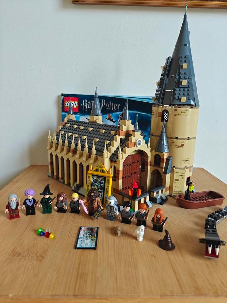 Harry Potter LEGO: De grote zaal van Zweinstein 75954, Kinderen en Baby's, Speelgoed | Duplo en Lego, Gebruikt, Lego, Complete set