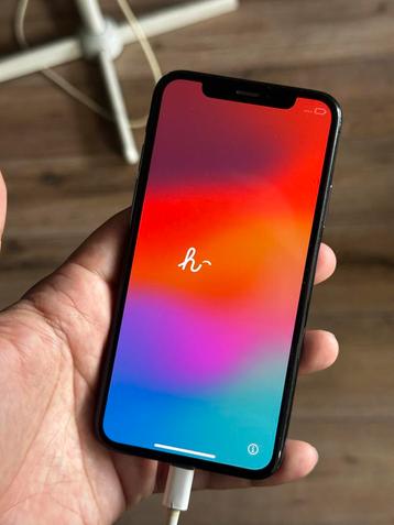 iPhone Xs 64GB – Zwart – Gebruikt – Werkt goed beschikbaar voor biedingen