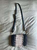 Gehaakte macrame Schoudertas Zwart/Beige, Ophalen of Verzenden, Zo goed als nieuw, Zwart, Schoudertasje