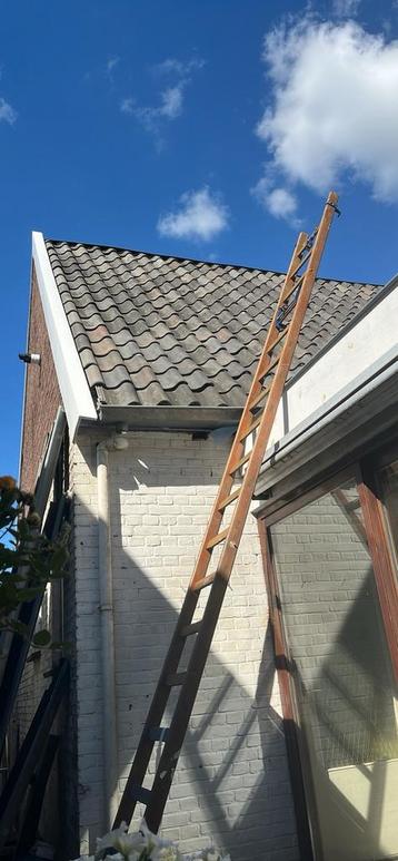 Houtenladder 5 meter beschikbaar voor biedingen
