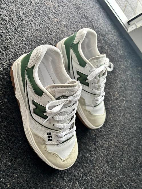 New Balance 550 unisex sneakers maat 37, Kinderen en Baby's, Kinderkleding | Schoenen en Sokken, Zo goed als nieuw, Sportschoenen
