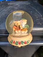 Andrew Brownsword sneeuwbol, Verzenden