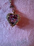 Gouden ketting met hartvormige hanger, Nieuw, Ophalen of Verzenden, Hart, Met edelsteen