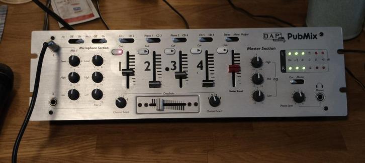 DAB Club mixer, Muziek en Instrumenten, Mengpanelen, Zo goed als nieuw, 5 tot 10 kanalen, Microfooningang, Ophalen