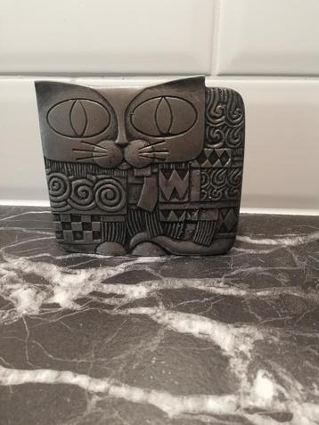 Brutalist Kat - Jarc - 12x11cm beschikbaar voor biedingen