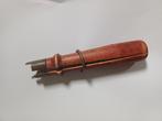 Oude grondmoer sleutel, Antiek en Kunst, Antiek | Gereedschap en Instrumenten, Ophalen of Verzenden