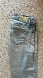 Lage jeans maat 28 Diesel, Kleding | Dames, Ophalen of Verzenden, Zo goed als nieuw, Blauw, W28 - W29 (confectie 36)