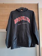 Zwarte hoodie Brooklyn maat M, Ophalen of Verzenden, Gedragen, Maat 48/50 (M), Zwart