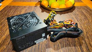 Coolermaster psu-Voeding 700W beschikbaar voor biedingen
