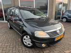 Dacia Logan MCV 1.6 Lauréate 7p. - Airco, Auto's, Dacia, Stof, Gebruikt, Zwart, 4 cilinders