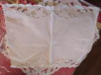 Witte Brocante kleedjes twee, Antiek en Kunst, Curiosa en Brocante, Ophalen of Verzenden