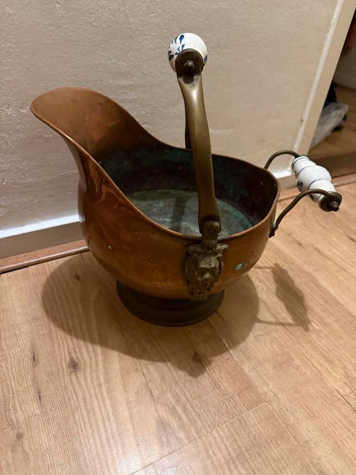 Antieke Koperen Kolenkit met Porseleinen Handvatten, Antiek en Kunst, Antiek | Koper en Brons, Koper, Ophalen