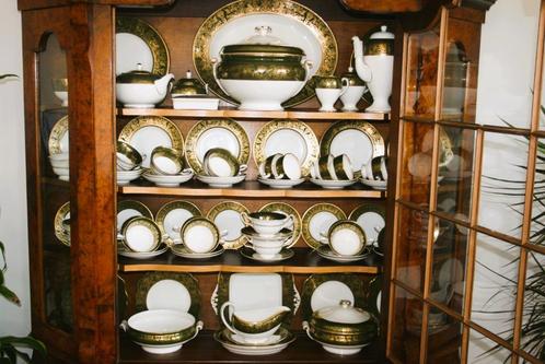 WEDGWOOD " FLORENTINE ARRAS GREEN " LOS TE KOOP, Huis en Inrichting, Keuken | Servies, Zo goed als nieuw, Kop(pen) en/of Schotel(s)