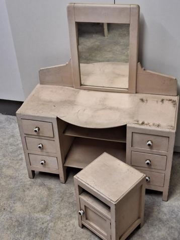 oud beige houten kaptafel met nachtkastje, jaren 30 beschikbaar voor biedingen