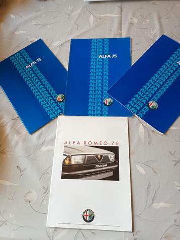 Alfa Romeo 75 folders 4 verschillende.  beschikbaar voor biedingen
