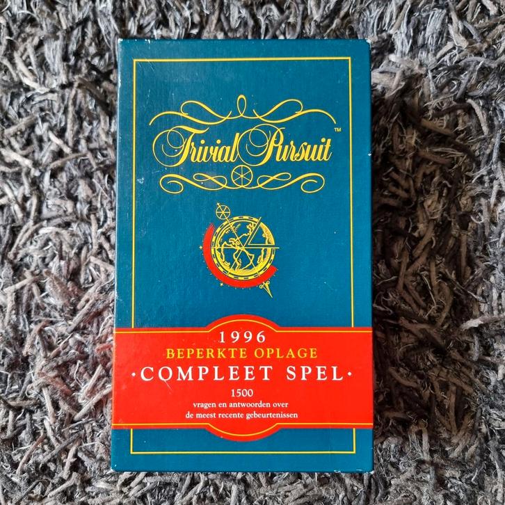 Trivial Pursuit 1996 - Beperkte Oplage, Hobby en Vrije tijd, Gezelschapsspellen | Bordspellen, Gebruikt, Drie of vier spelers
