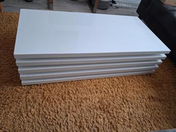 Hoogglans Salontafel  50 EURO VAST  beschikbaar voor biedingen