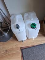 2x 35liter waterkannen met lekvrije kranen., Ophalen of Verzenden, Zo goed als nieuw