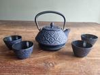 Theeservies gietijzer theepot +4 kommetjes, Huis en Inrichting, Keuken | Servies, Ophalen of Verzenden, Nieuw, Overige stijlen