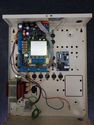 Alarm centrale ATS3001 plus spraakmodule beschikbaar voor biedingen