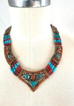 Tibetaanse mooie Boho ketting turkoois en koraal kralen CHCS, Ophalen of Verzenden, Overige materialen, Ketting, Met edelsteen