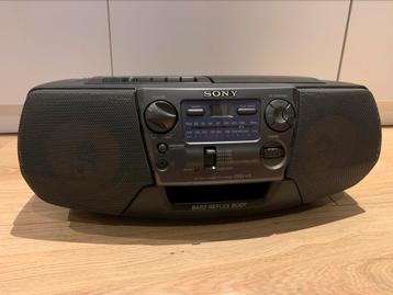 Sony CDF - V3 draagbare radio CD/ radio / cassete  beschikbaar voor biedingen