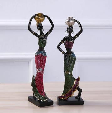 Afrikaans Vrouwen Beeld / Beeldje Poppetje Figuur Afrika beschikbaar voor biedingen