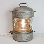 Antieke zinken scheepslamp met nieuwe bedrading. 41 cm hoog., Verzamelen, Scheepvaart, Ophalen of Verzenden, Gebruikt, Motorboot of Zeilboot