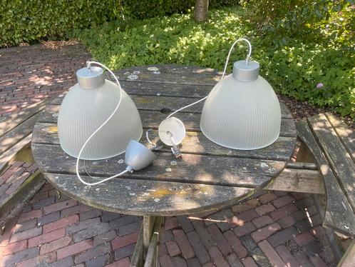 2 stuks Mooie Industrieel vormgegeven hanglamp Ikea, Huis en Inrichting, Lampen | Hanglampen, Gebruikt, Minder dan 50 cm, Glas