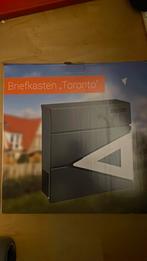 Moderne NIEUWE brievenbus antraciet met sleutels, Tuin en Terras, Ophalen of Verzenden, Nieuw, Staal, Wandbrievenbus