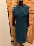 Mooie groene jurk met rode details- Maat M nieuw, Maat 38/40 (M), Nieuw, Ophalen of Verzenden, Onder de knie