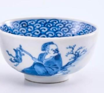 Chinese kom antiek. deze komt er opnieuw op beschikbaar voor biedingen