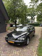 Volvo V70 2.4 nieuwe apk, Auto's, Volvo, Voorwielaandrijving, Zwart, Euro 4, 84 €/maand