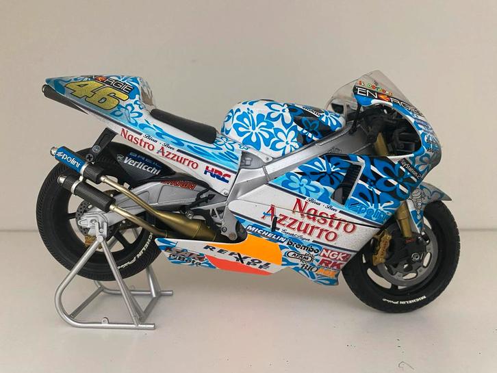 Yamaha Minnichamps Rossi Mugello 2001 1:12, Hobby en Vrije tijd, Modelbouw | Auto's en Voertuigen, Zo goed als nieuw, Overige typen