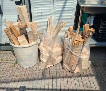 SCHOON Haardhout pizza oven hout OM MEE TE KOKEN bbq tuin  beschikbaar voor biedingen