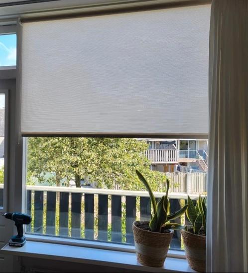 Rolgordijn lichtbeige 170cm breed / 180cm hoog, Huis en Inrichting, Stoffering | Gordijnen en Lamellen, Zo goed als nieuw, 150 tot 200 cm