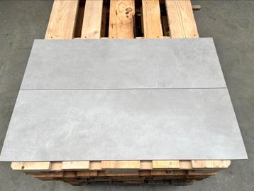 Wandtegels grijs 30x90 V&B 5,4 m2.  beschikbaar voor biedingen