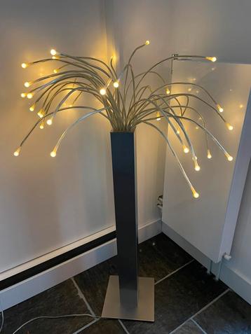 Vloerlamp -geborsteld RVS met vele kleine lampjes  IKEA beschikbaar voor biedingen