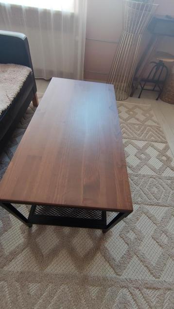 Salontafel /koffietafe hout & metaal met opbergmogelijkheden beschikbaar voor biedingen